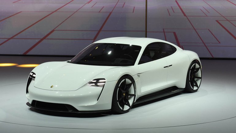 Porsche invierte en la la electrificación de sus modelos